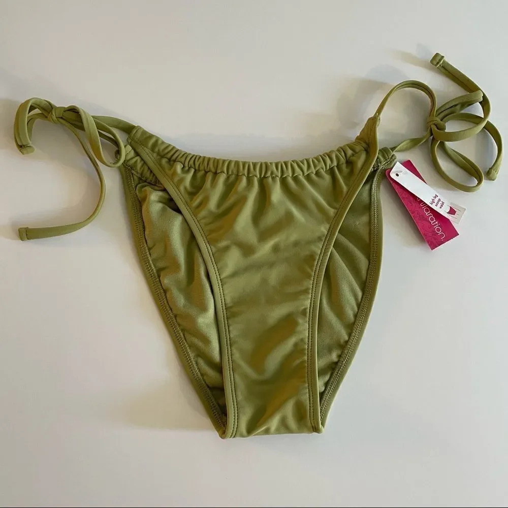Xhilaration green high leg scoop waist bikini bottom - Picture 4 of 11